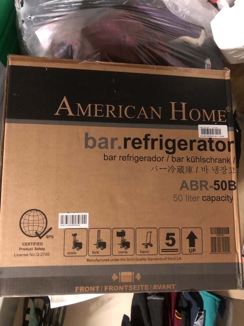 American Home Mini Refrigerator (Category: Refrigerators and Freezers) located in San Pedro. Submitted by cluttersdemaria (Listing ID 1453407244, Image 3). Description: Mini Refrigerator with box 6 mons used then natambak nlng ( No receipt ) RFS: hindi nagagamit .