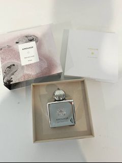 (Category: ) located in . Submitted by parfum.my (Listing ID 1453275482, Image 1). Description: .