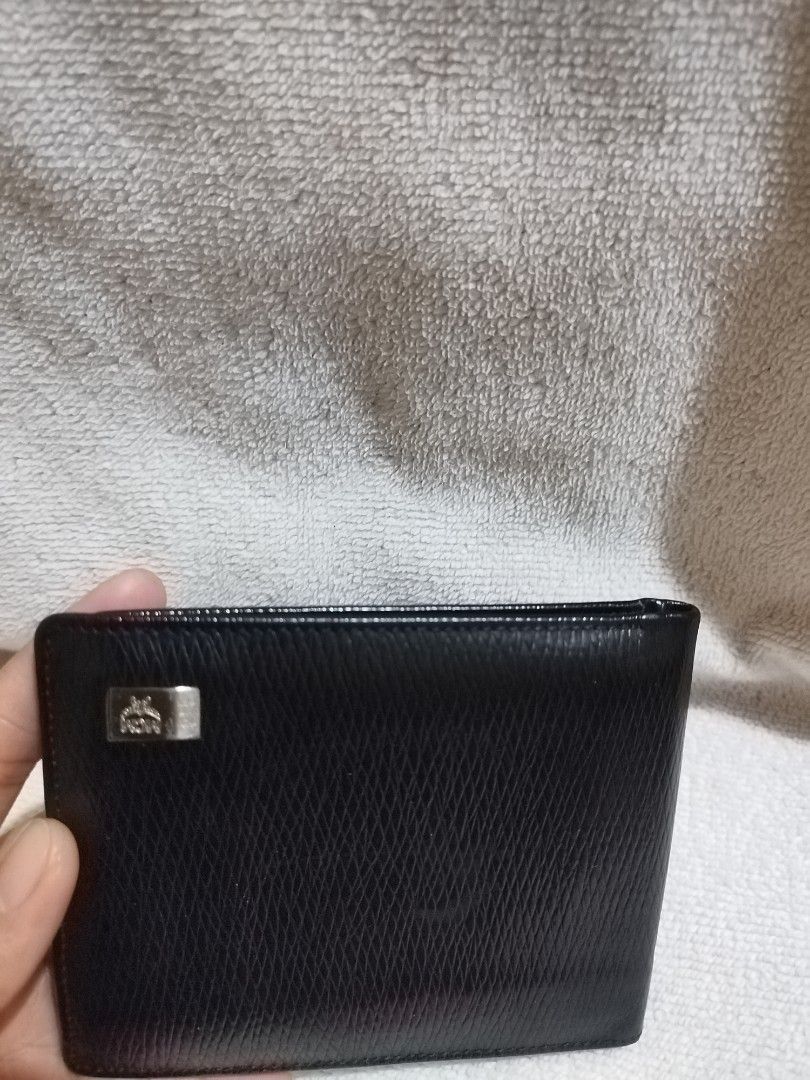 AUTH. MCM BIFOLD WALLET LEATHER (Category: Luxury Bags & Wallets) located in Bulacan. Submitted by assorted.items (Listing ID 1453385044, Image 3). Description: MCM BIFOLD WALLET LEATHER SLIGHTLY.
