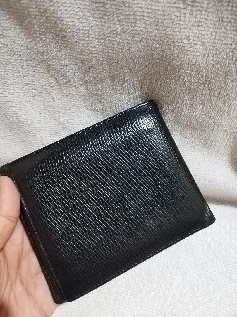 AUTH. MCM BIFOLD WALLET LEATHER (Category: Luxury Bags & Wallets) located in Bulacan. Submitted by assorted.items (Listing ID 1453385044, Image 2). Description: MCM BIFOLD WALLET LEATHER SLIGHTLY.