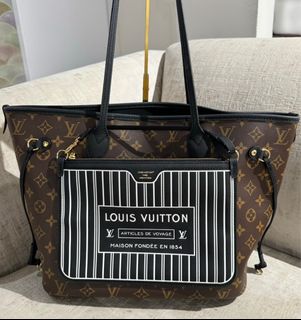 (Category: ) located in . Submitted by luxfashionz (Listing ID 1453365309, Image 1). Description: .