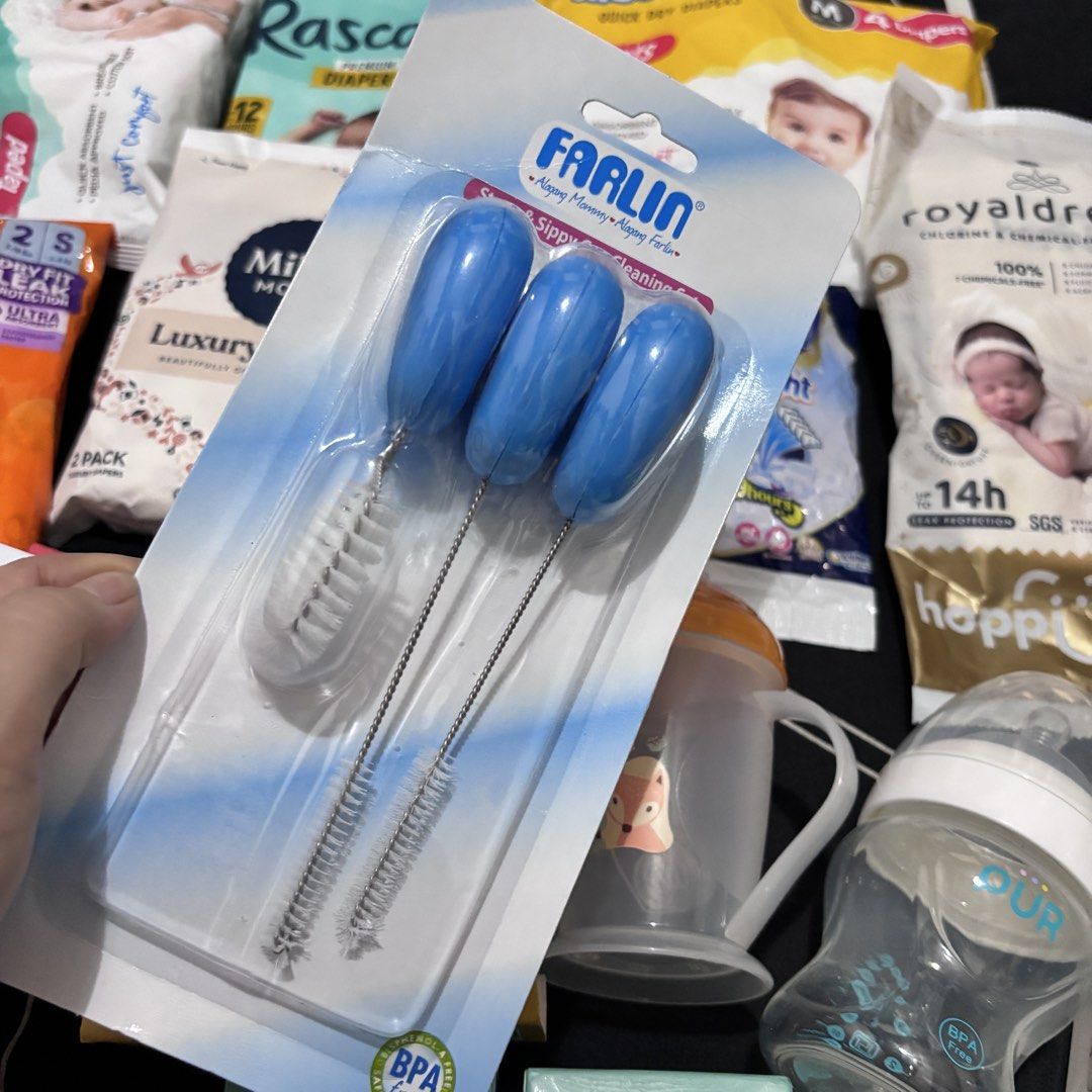 Baby Essentials Bundle (Category: Soothers & Pacifiers) located in Paranaque City. Submitted by graceyy.rp (Listing ID 1453416201, Image 1). Description: Baby Essentials Bundle | ₱200 TAKE ALL 💙 What you get: Peekaboo Pacifier Case - Peach Elephant - Holds 2 pacifiers - BPA Free + Germ-proof storage - With cute hook for stroller/bag Farlin Straw & Sippy Cup Cleaning Set - Blue - 3pcs brush set - For bottles, straws & sippy cups - BPA Free RFS: D
