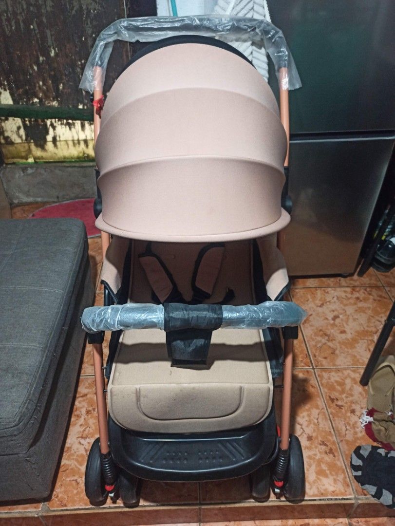 Baby Stroller - Lightweight and Foldable (Category: Strollers) located in Caloocan City. Submitted by thriftsbyj (Listing ID 1453253950, Image 3). Description: 🔥Baby Stroller🔥 🚼 0-36 months 🚼 Two-way implementation 🚼 Can sit and lie 🚼 Easy folding 🚼 Used several times only when going to mall. Mine: P1,200.00 DM for additional photos 📩 ‼️COLOR MAY VARY DUE TO LIGHTING‼️ Disclaimer: We are not associated with any of the brands displayed nor