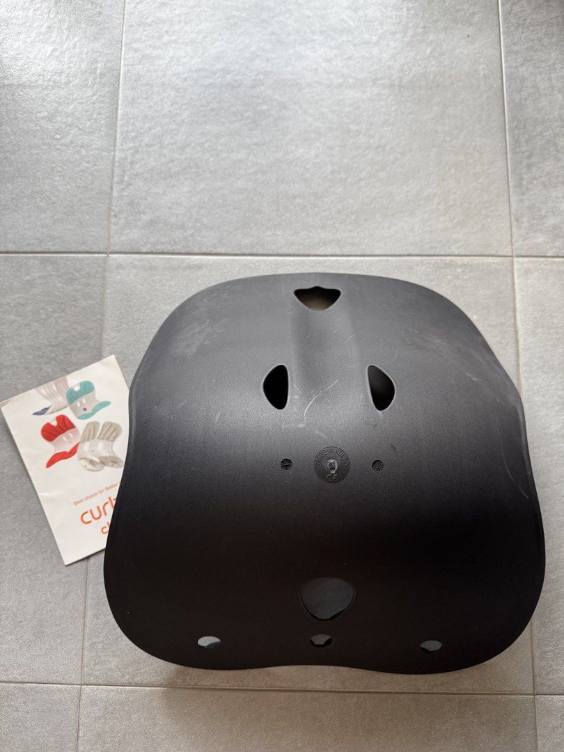 Back support (Category: Braces, Support & Protection) located in Singapore. Submitted by randy789 (Listing ID 1453308445, Image 2). Description: Selling Ablue Curble posture correction chair (wide) for $15. Colour: Black Able to deal from Jurong East station to Outram park station. .