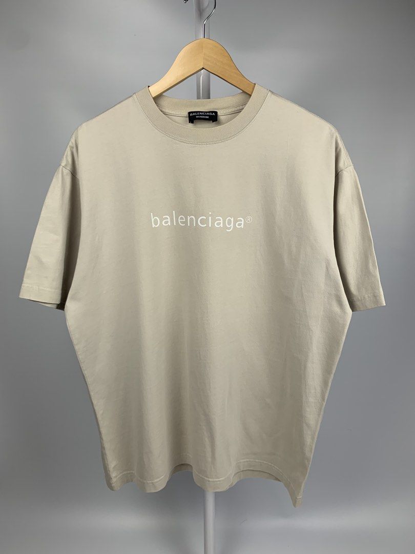 Balenciaga Copyright Logo Print Tee (Category: Luxury Apparel) located in Bacolod City. Submitted by mixedgarmzbcd (Listing ID 1453330639, Image 2). Description: •Verygood Condition •Color rate 9.5/10 •Tagged: Small Width: 23 Length: 28 •No issue.