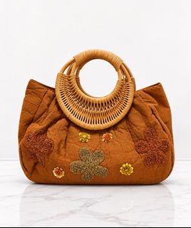 (Kategori: ) berada di . Dikirim oleh prelovedvaults.id (ID iklan 1453288526, Gambar 1). Deskripsi: .
