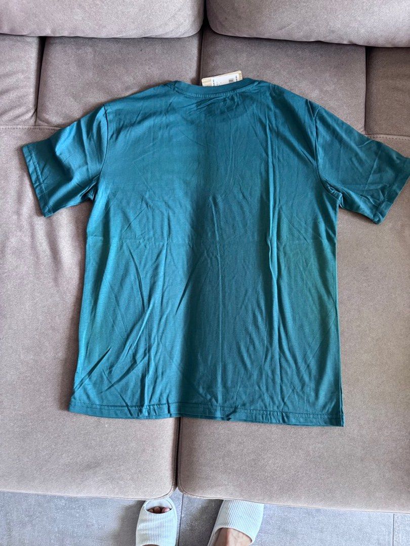 Basic Tee (Category: Tshirts & Polo Shirts) located in Singapore. Submitted by jtarea (Listing ID 1453247804, Image 2). Description: .