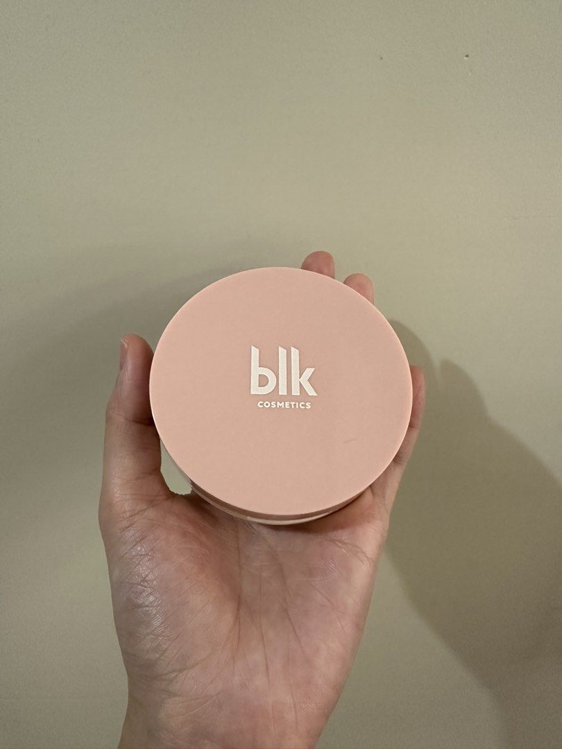 BLK Airy Matte Perfecting Foundation Vanilla - Oat (Category: Makeup) located in Manila. Submitted by kptryl (Listing ID 1453407226, Image 1). Description: - BLK Airy Matte Perfecting Foundation - Shade: Vanilla - Oat - Type: Pressed Powder Foundation - Finish: Light, Matte - Ideal for everyday wear - Barely used - Puff isn’t included anymore for hygiene purposes - RFS: bought this online and it doesn’t match my skin tone.