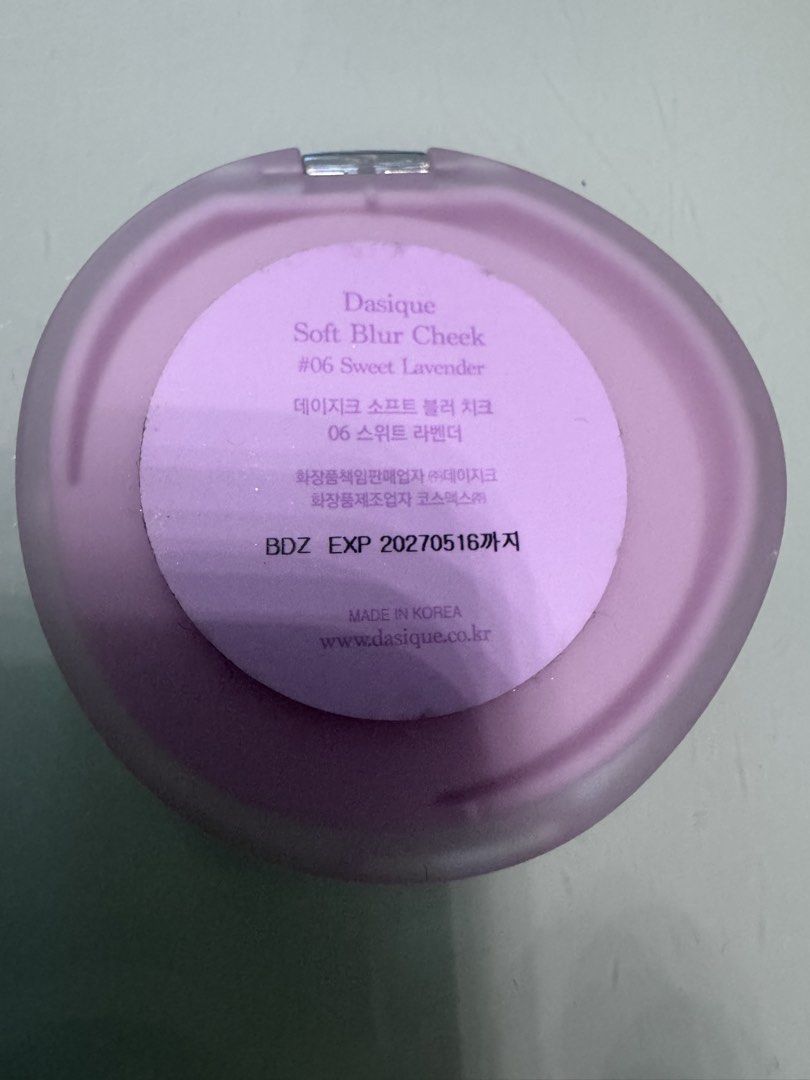 Blusher (Category: Makeup) located in Singapore. Submitted by angel_cloud (Listing ID 1453330261, Image 3). Description: Deal via mail only, free postage Swatched only once .