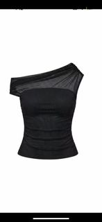 (Category: ) located in . Submitted by herclothescloset (Listing ID 1453313707, Image 1). Description: .