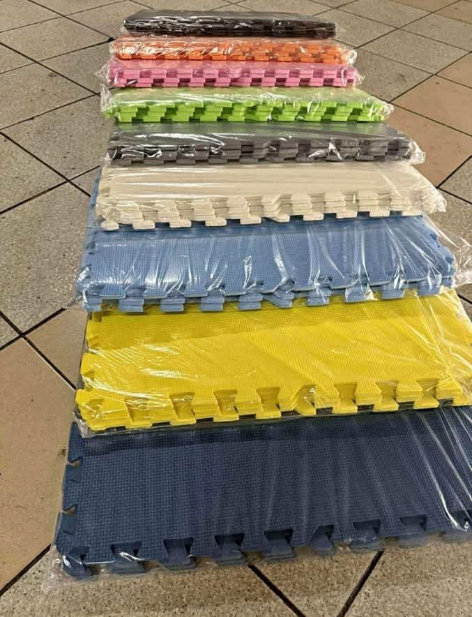 Brandnew Puzzle Mat 60x60cm (Category: Infant Playtime) located in Las Pinas. Submitted by solmabs (Listing ID 1453392376, Image 3). Description: Brandnew Puzzle Mat 60x60cm size 4pcs per pack 220 Same day delivery and COD Via lalamove.