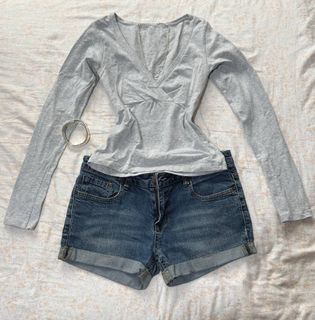 (Category: ) located in . Submitted by divaluves (Listing ID 1453381442, Image 1). Description: .