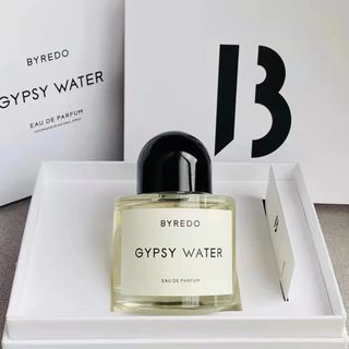 (Category: ) located in . Submitted by fragranceParfumdealer (Listing ID 1453247244, Image 1). Description: .