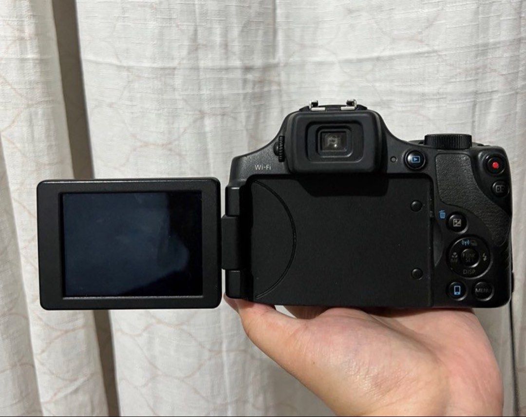 Canon PowerShot SX60 HS Digital Camera with Bag (Category: Cameras) located in Manila. Submitted by mj3yl (Listing ID 1453305710, Image 3). Description: - Have a 16.1 megapixel - Wi-fi & NFC capabilities - 6.4fps continuous shooting - 65x Optical Zoom 21 - 1365mm (35mm equivalent), f/3.4 - f/6.5 lens - Full HD 60p movie - Manual movie mode Things Included: - Charger - Camera Bag - Camera Strap Issue: The screen doesn’t work, the camera itself is 