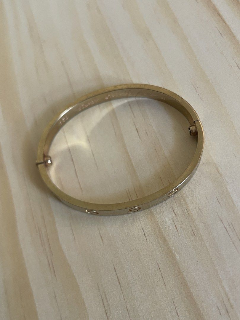 Cartier Love Bracelet (Category: Bracelets) located in Cebu City. Submitted by mr.kimdy1998 (Listing ID 1453242235, Image 3). Description: - Stainless steel - With Screwdriver - With Scratches 📍Cebu City .