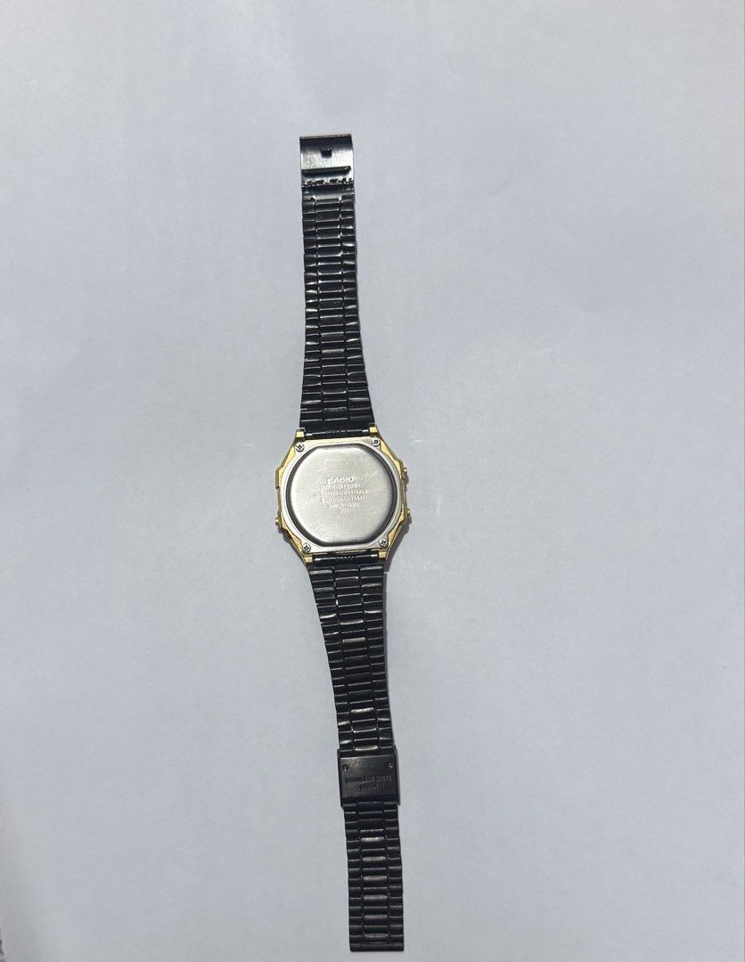 Casio Black Stainless Steel Strap Watch (Category: Men's Watches) located in Manila. Submitted by c_cruz (Listing ID 1453412026, Image 2). Description: Working but with scratches .