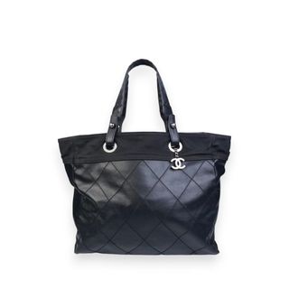(Category: ) located in . Submitted by iconluxe (Listing ID 1453251140, Image 1). Description: .