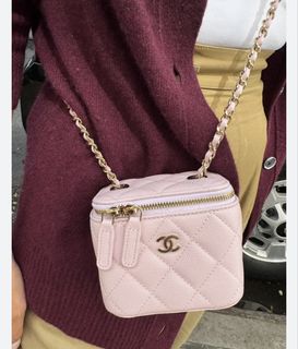 (Category: ) located in . Submitted by luxloveh (Listing ID 1453305794, Image 1). Description: .