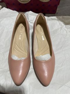 (Category: ) located in . Submitted by mm.london (Listing ID 1453344436, Image 1). Description: .