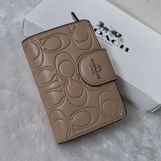 (Category: ) located in . Submitted by fancycollzstore (Listing ID 1453326017, Image 1). Description: .