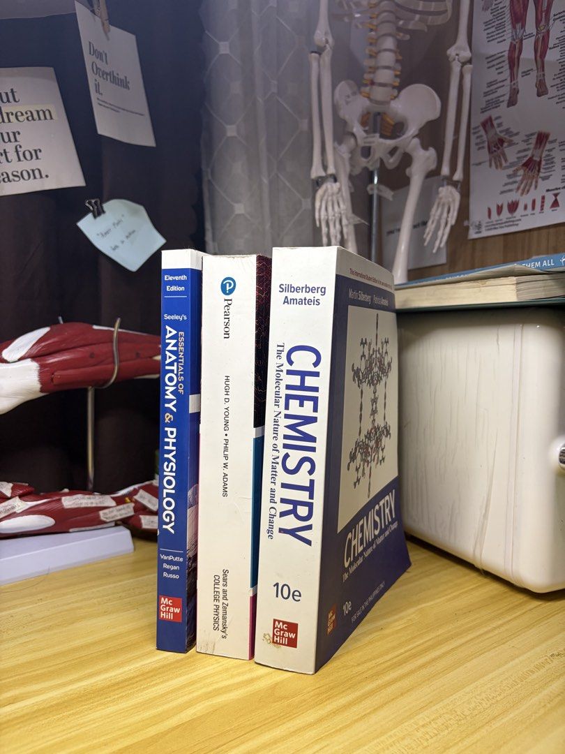 Medical books - Chemistry & Physics (Category: Textbooks) located in Cavite. Submitted by gmmlrnt (Listing ID 1453416599, Image 1). Description: .
