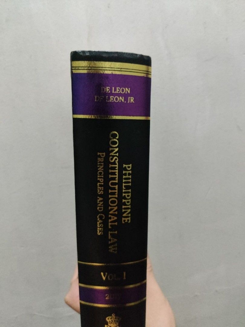 Constitutional Law (Category: Textbooks) located in Manila. Submitted by kennethjvgo13 (Listing ID 1453426299, Image 2). Description: Constitutional Law Principles and Cases.