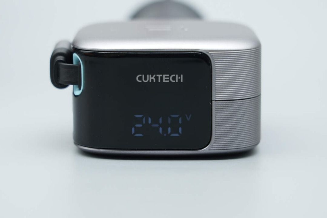 CUKTECH酷態科 10號超級車充 100w （分類：電子配件）位於 Hong Kong。 由 garychau918 提交（商品編號 1453365318，圖片 2）。簡介： 己拆盒 無用過 唔啱位放售 https://www.chongdiantou.com/archives/1763980855099.html 輸出（單口）：伸縮線90W Max；C2 33W Max；USB-A 33W Max 輸出（雙口/三口）：伸縮線+（C2/USB-A）80W+20W 或 65W+33W；三口80W+20W（5V=4A）。