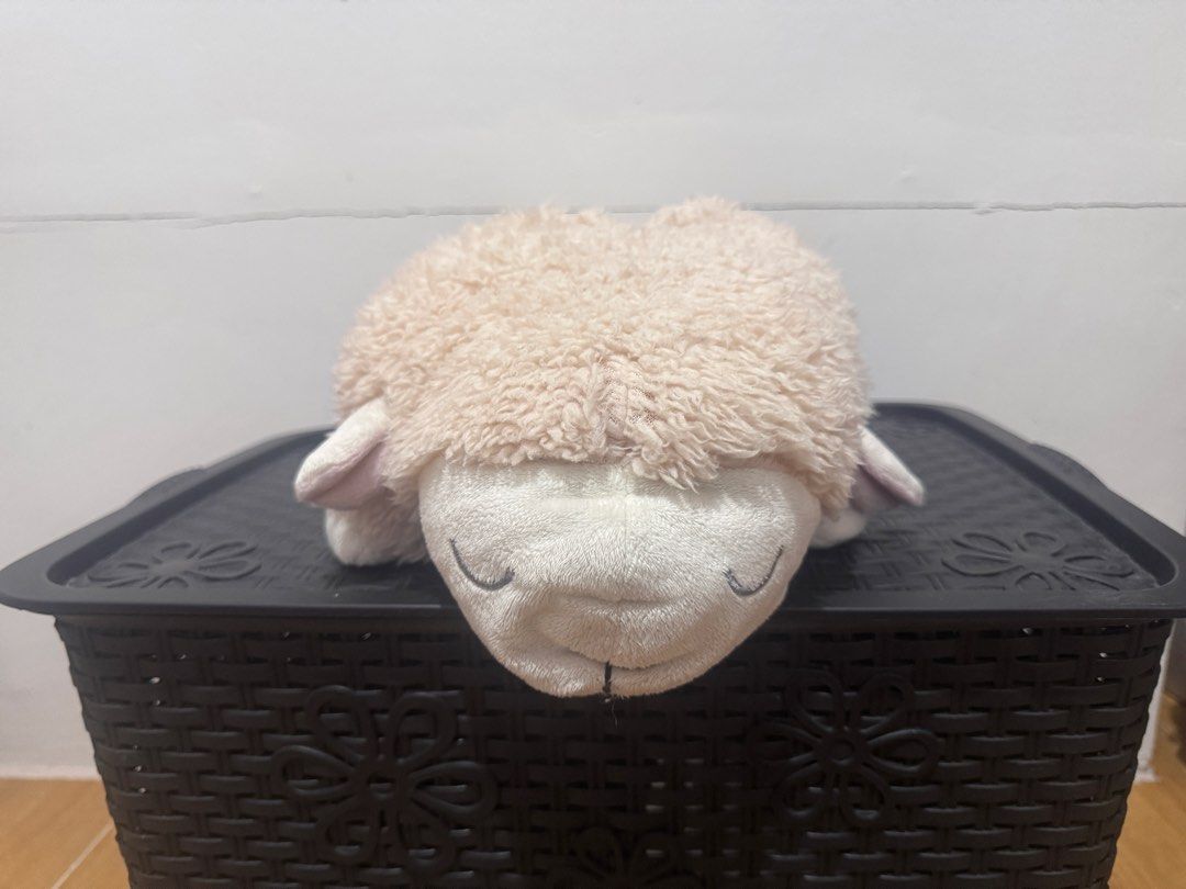 Cute Sheep Plush Tissue Box Cover Holder (Category: Storage Boxes & Baskets) located in Marikina City. Submitted by lelaaaphant (Listing ID 1453330667, Image 3). Description: - Adorable sheep-shaped tissue box cover - Made of soft, fluffy material for a cozy feel - Adds a cute and charming touch to any room - Easy to install and remove from tissue boxes - Ideal for bedrooms, living rooms, and cars - Makes a fun and unique gift idea.