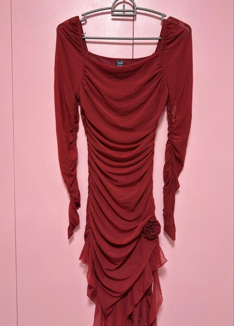 Decluttering Dress (Category: Dresses) located in Manila. Submitted by wildfire.f1b8ae (Listing ID 1453397010, Image 2). Description: Used 1x Good condition .
