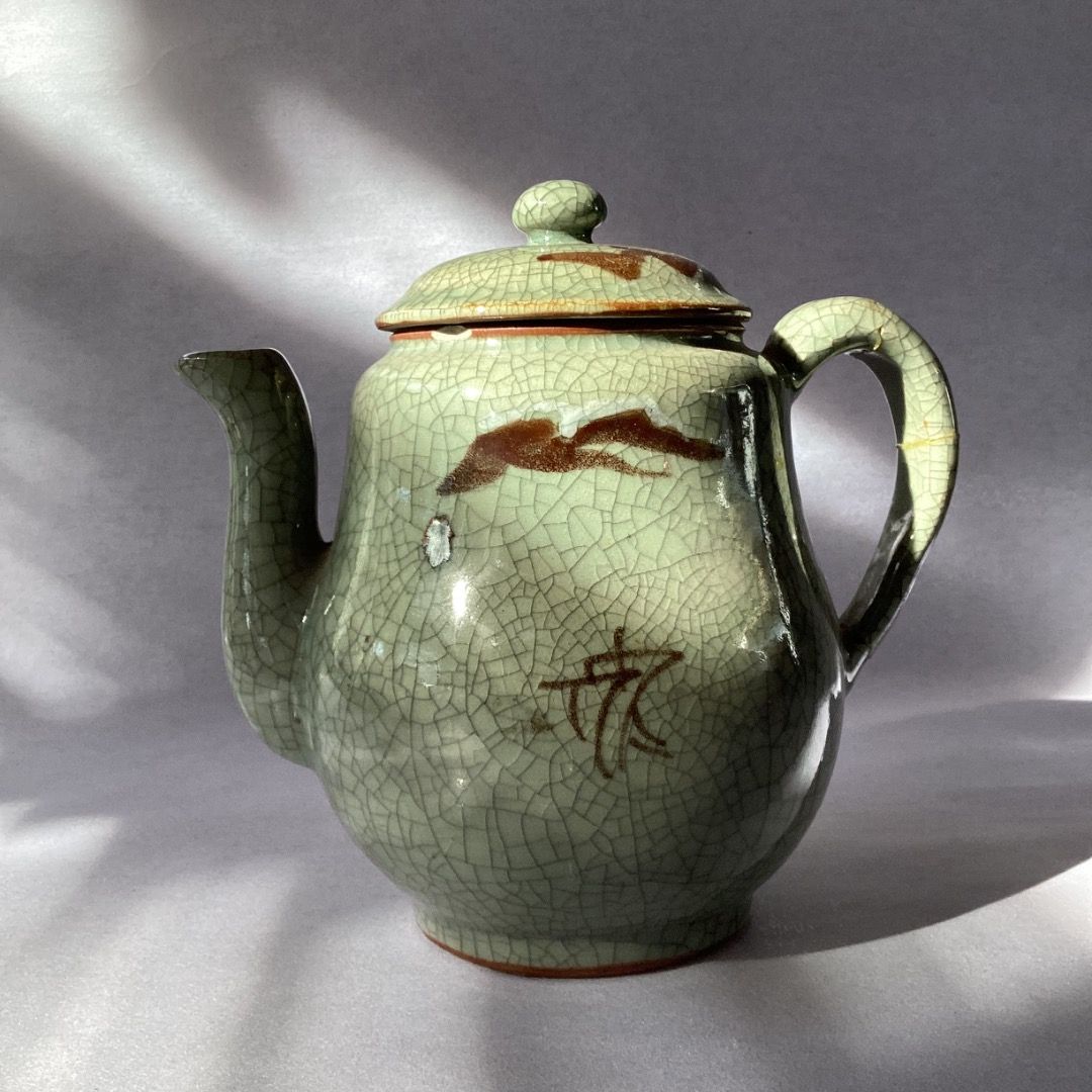 (Deco only) Crackled Celadon Body Karatsu Ware (Category: Pitchers & Dispensers) located in Davao. Submitted by atbpshop192593 (Listing ID 1453402207, Image 1). Description: Php350 (Deco only) Crackled Celadon Body Karatsu Ware *repaired handle *w/ chip on the rim H: 7.5 inches L: 8 inches Opening: 3 inches Please REVIEW PHOTOS We use 100% repurposed packaging materials SF starts at Php70 via Flash Express First to pay.