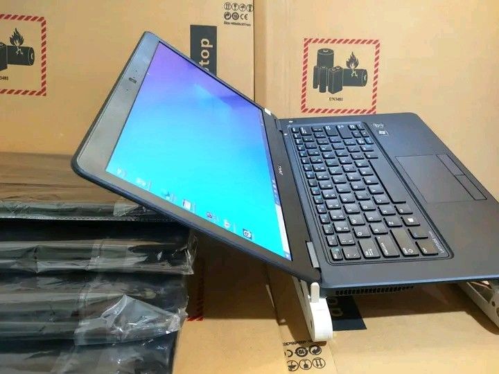 😍DELL Latitude E7450😍 (Category: Laptops & Notebooks) located in Manila. Submitted by lonelyme_1986 (Listing ID 1453355254, Image 1). Description: 😍DELL Latitude E7450😍 🛑intel Core i7 5thGEN 2.60Ghz ✅8GB RAM ✅128GB Storage SSD 🛑14'0 inches Screen 🛑Good battery 🛑Wifi ready 🛑Camera ready 🛑Bluetooth ready 🔴HDMI ready 🛑Fully tested all usb port GOOD 🛑Windows 10-with complete all apps #SLIMTYPE #GoodQualityGuaranteed JAPAN✅ 😍in_ CHARGER 