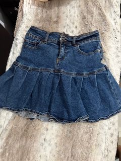 (Category: ) located in . Submitted by declutterwine (Listing ID 1453274560, Image 1). Description: .