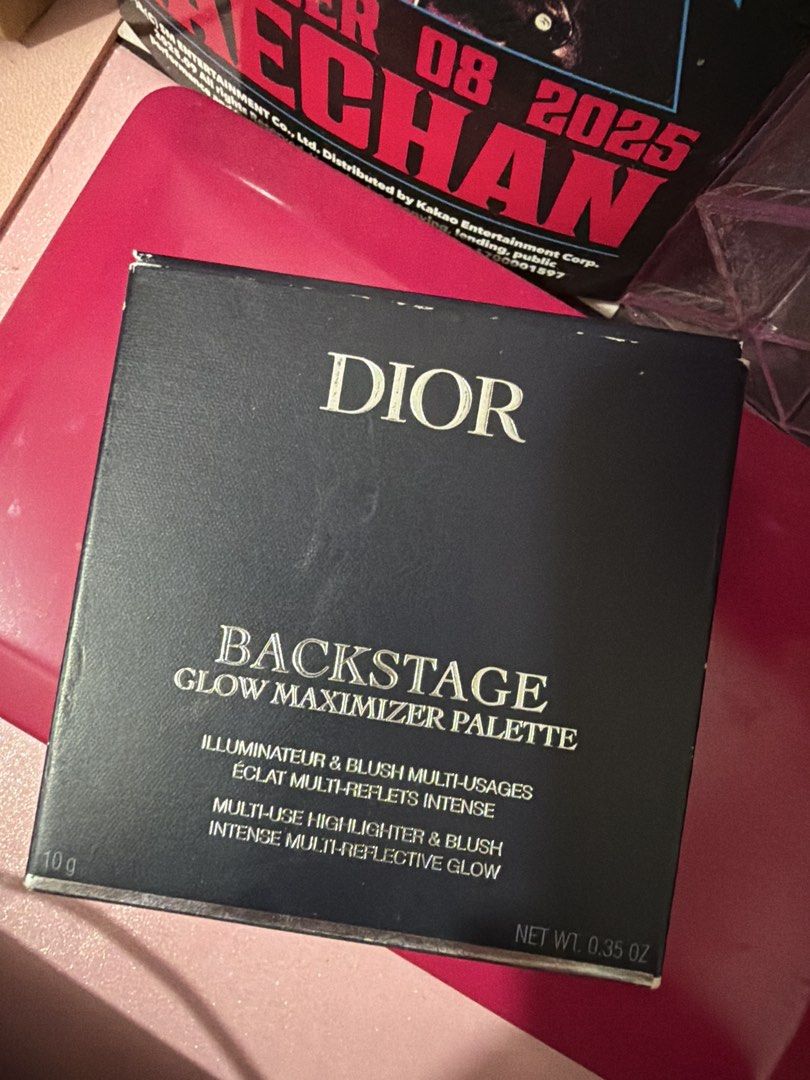 DIOR Backstage Glow Maximizer Palette (Category: Makeup) located in Manila. Submitted by helloimrenz (Listing ID 1453334871, Image 2). Description: - DIOR Backstage Glow Maximizer Palette - Multi-use highlighter and blush - Only used the white one (can provide photos and videos - RFS: I realized I wanted the other palette better.