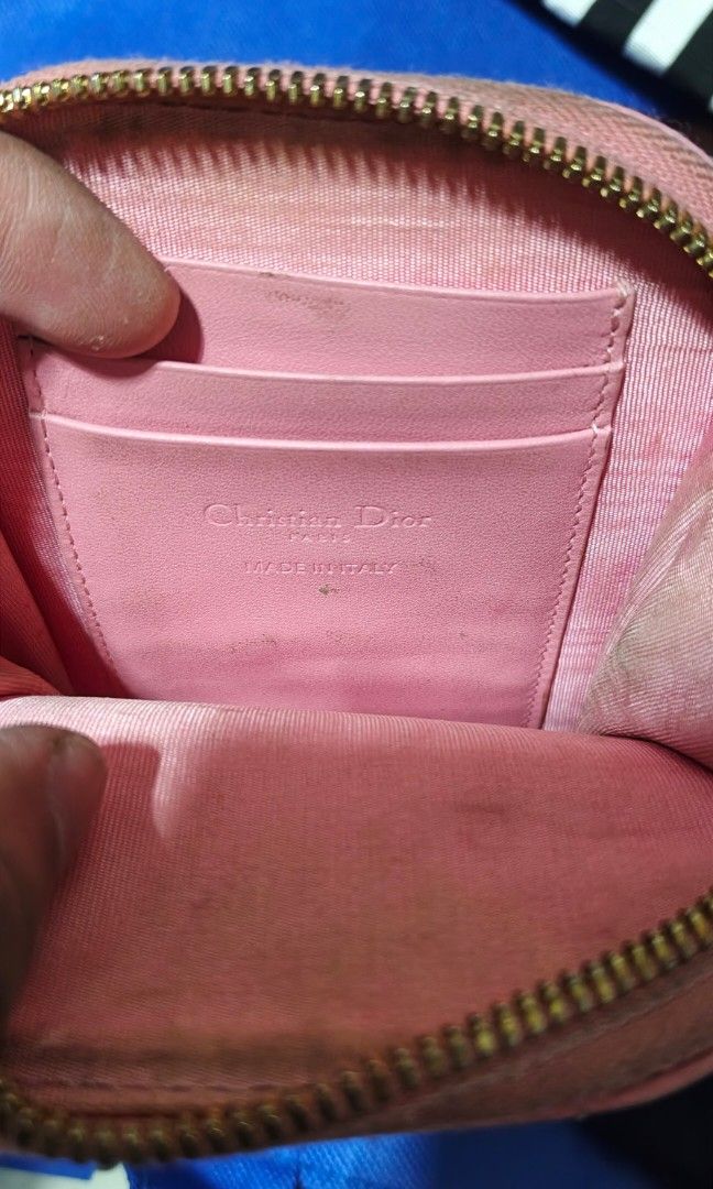 Dior bundle 4pcs (Category: Purses & Pouches) located in Polomolok. Submitted by dkljapansurplus (Listing ID 1453377122, Image 3). Description: Christian Dior bundle 4pcs Mula japan lahat, good condition kunting linis lang kulang Freeshipping.