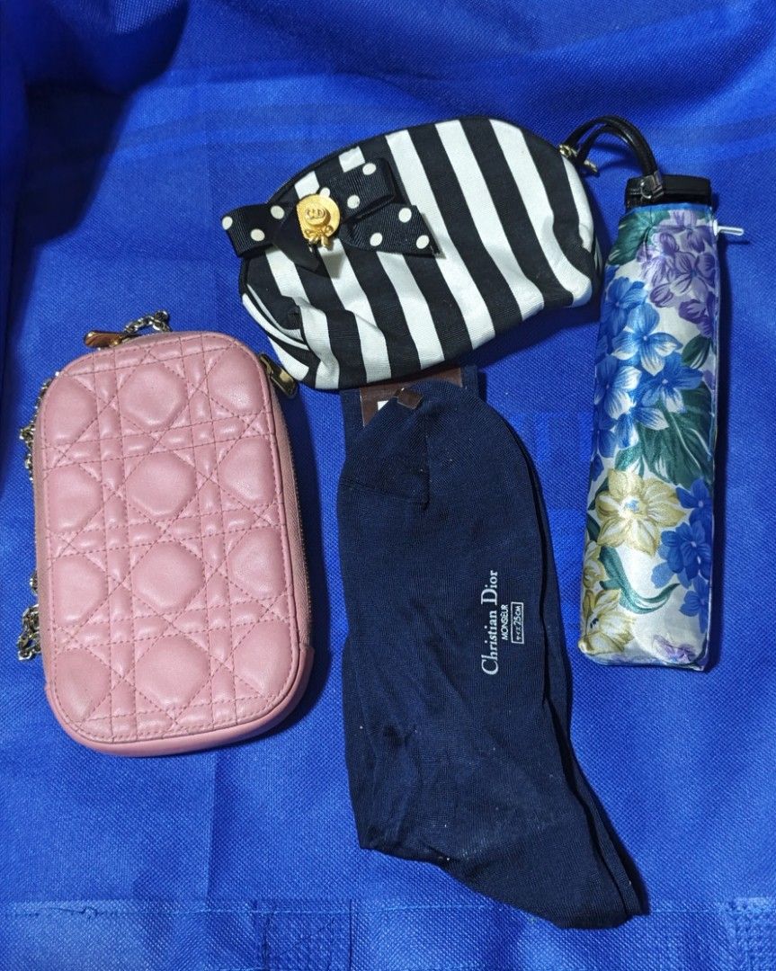 Dior bundle 4pcs (Category: Purses & Pouches) located in Polomolok. Submitted by dkljapansurplus (Listing ID 1453377122, Image 1). Description: Christian Dior bundle 4pcs Mula japan lahat, good condition kunting linis lang kulang Freeshipping.