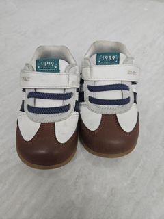 （分類：）位於 。 由 hippoasd 提交（商品編號 1453325690，圖片 1）。簡介： 。