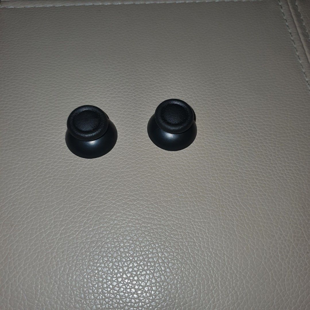 Dualshock 4 ps4 controller analog thumb stick replacement (Category: PlayStation) located in Pasig City. Submitted by last_price_posted (Listing ID 1453302603, Image 2). Description: .