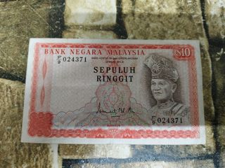(Category: ) located in . Submitted by nazdin72 (Listing ID 1453387909, Image 1). Description: .