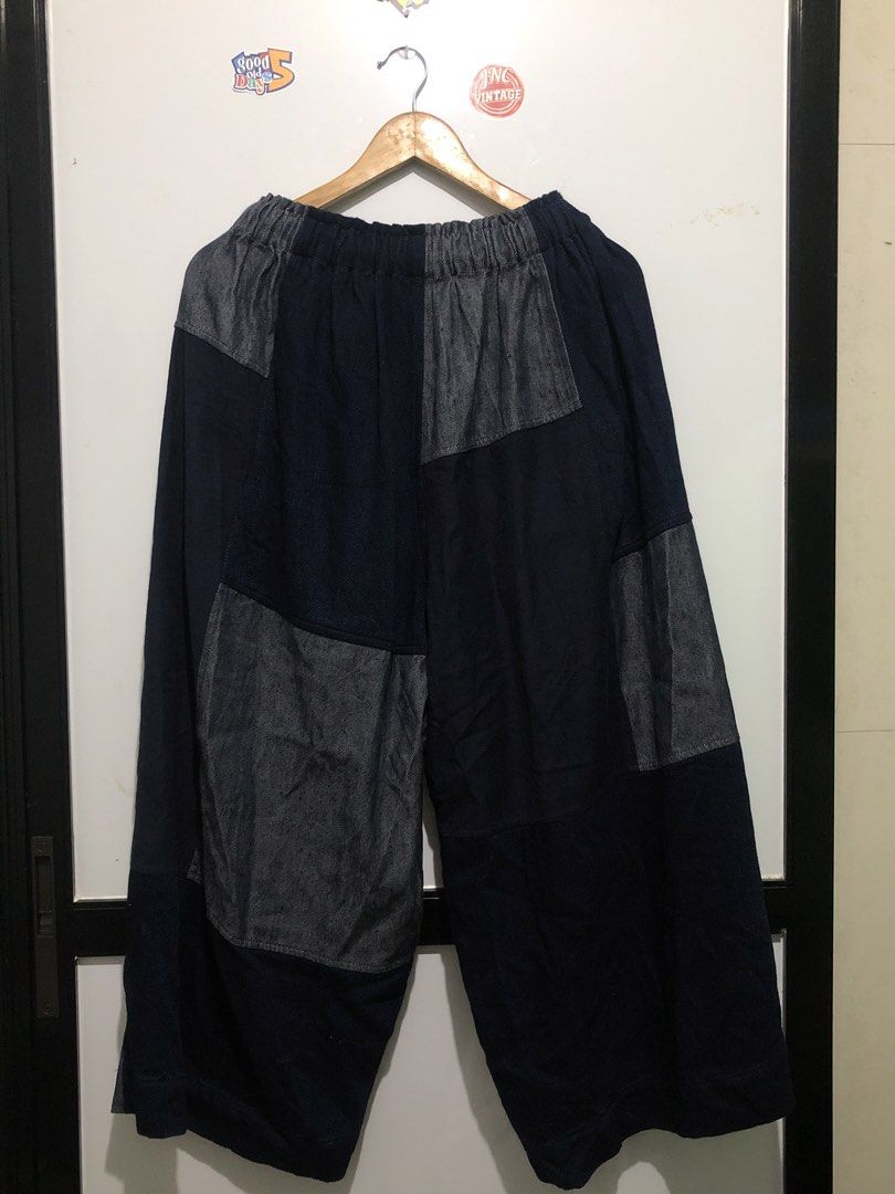 FACTORY PATCH WORK (Category: Jeans) located in Lipa City. Submitted by deligrind (Listing ID 1453409585, Image 2). Description: FACTORY PATCH WORK - size 3 -dimes 30 up x 38 -Leg opening 14 -Good condition .