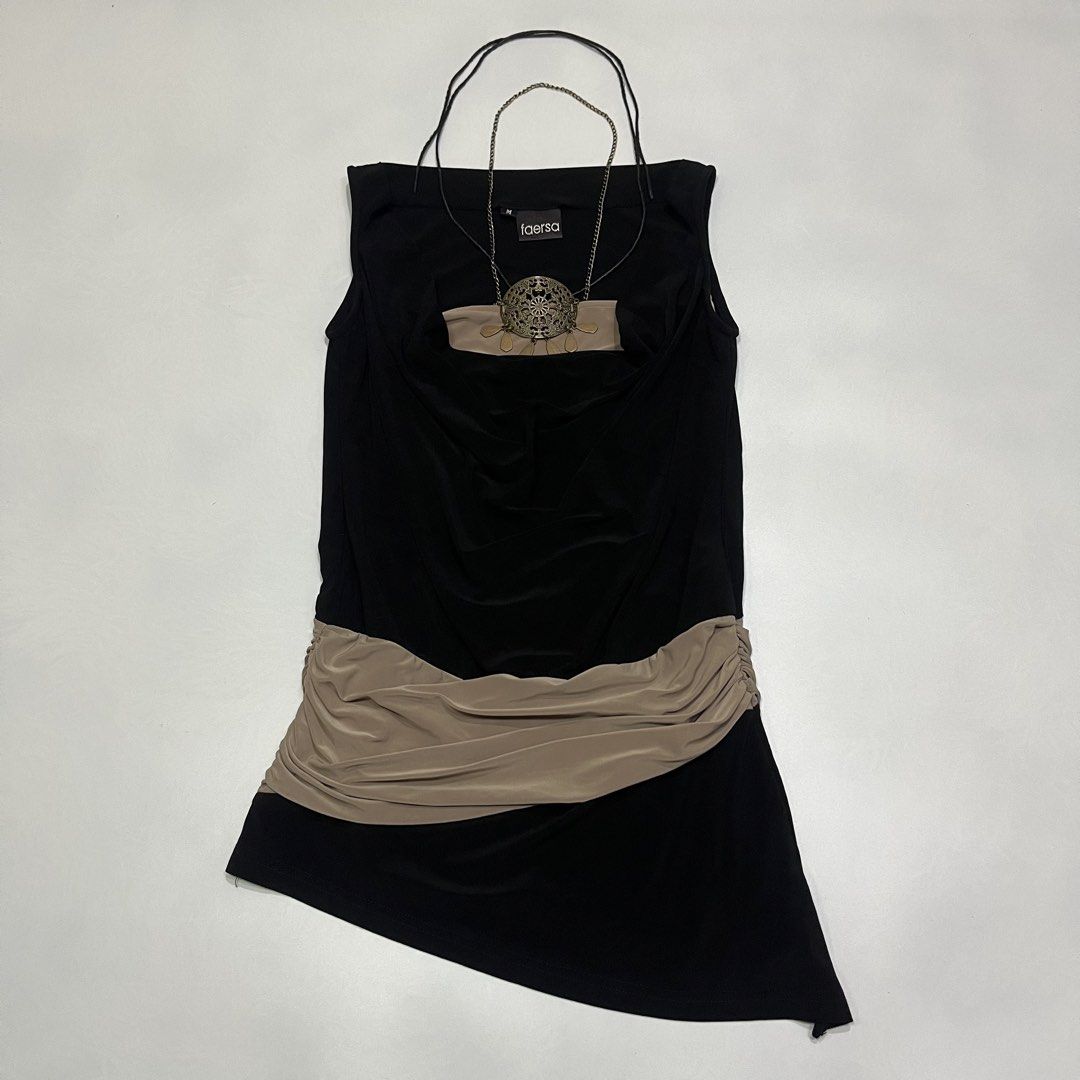 Faersa women shirt (Category: Announcements) located in Quezon City. Submitted by thriftrage (Listing ID 1453419244, Image 1). Description: Width’ 14.5 Length’ 25.5 No issue Good condition .