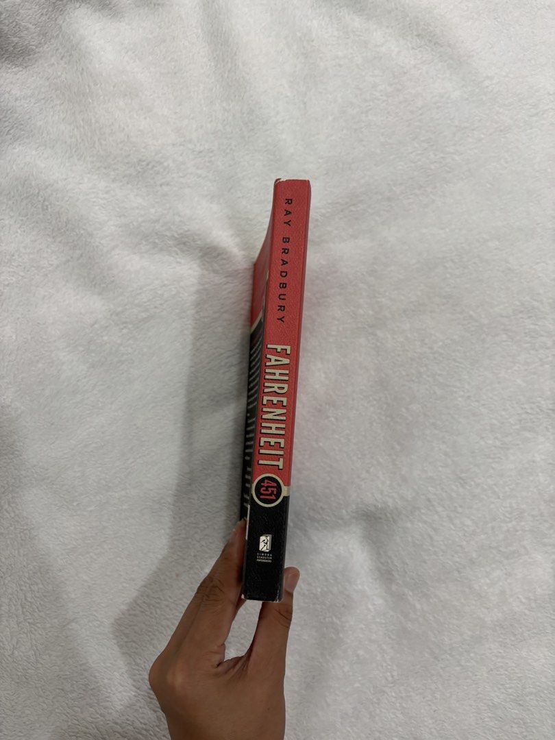 Fahrenheit 451 60th Anniversary Edition by Ray Bradbury (Category: Storybooks) located in Las Pinas. Submitted by dingangbato69 (Listing ID 1453323821, Image 3). Description: RFS: decluttering Limited edition Bought from Fully Booked last year Original copy, can provide receipt if requested.