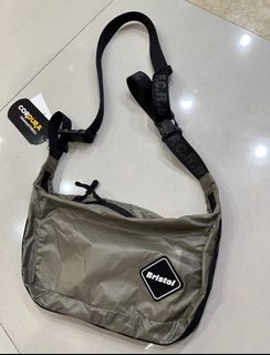 (Category: ) located in . Submitted by thriftlet (Listing ID 1453421636, Image 1). Description: .