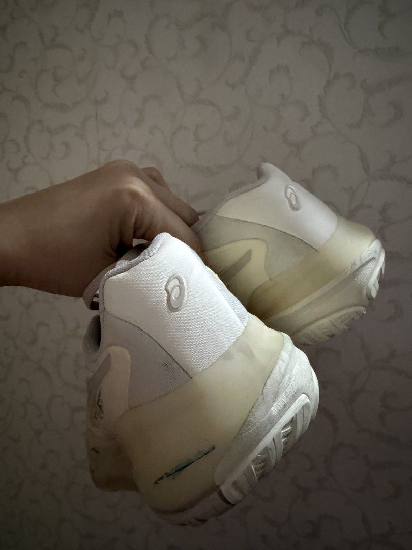 GEL RESOLUTION X (Category: Casual Shoes) located in Las Pinas. Submitted by ebesarabia (Listing ID 1453258636, Image 3). Description: WOMENS US 8 needs cleaning lang but used less than 6x Used for tennis (can be used sa picklebal too) .