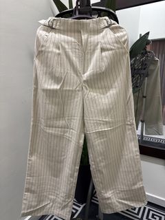 (Category: ) located in . Submitted by rumathrift.co (Listing ID 1453398895, Image 1). Description: .