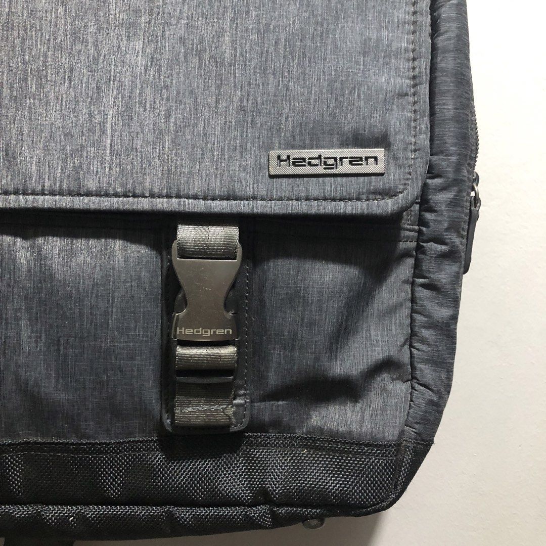 HEDGREN MESSENGER BAG LAPTOP DOCUMENT BAG (Category: Briefcases) located in Quezon City. Submitted by kitsune.treasures (Listing ID 1453321644, Image 2). Description: Hedgen Like new! Guaranteed authentic! Flaw: Missing 1 button (last photo) still functional. Unnoticeable though. Overall like new condition. Dimension: 17 x 12.5 inches.