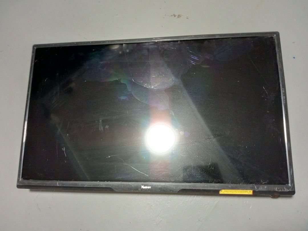 Hisense, Astron, and Centrix - 3 Units (Category: TV) located in Pasig City. Submitted by dhays27 (Listing ID 1453251055, Image 3). Description: - Bundle includes: Hisense, Astron, and Centrix. - All are deffective - Selling as a bundle only. - Pickup only..