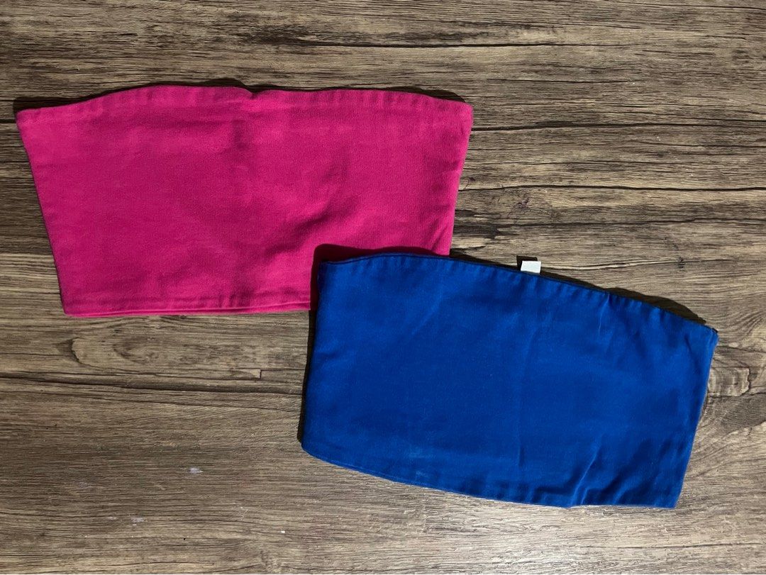 H&M Divided Basic Crop Tops (XS) - Blue & Pink (Category: Sleeveless) located in Makati City. Submitted by nat____ (Listing ID 1453340867, Image 1). Description: - Good condition, great cotton material barely worn - no flaws - 300 EACH - 550 FOR BOTH .