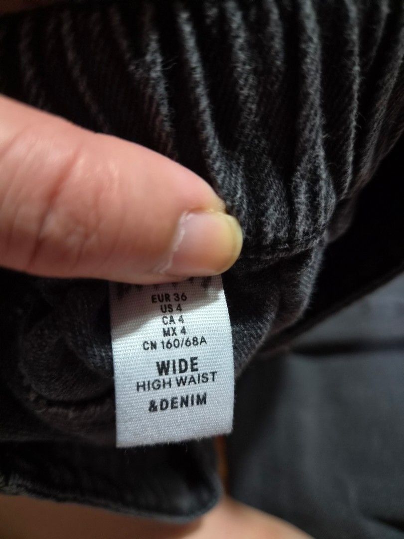 H&M wide high waist black denim (Category: Jeans) located in Antipolo. Submitted by mrcl715 (Listing ID 1453353452, Image 3). Description: .
