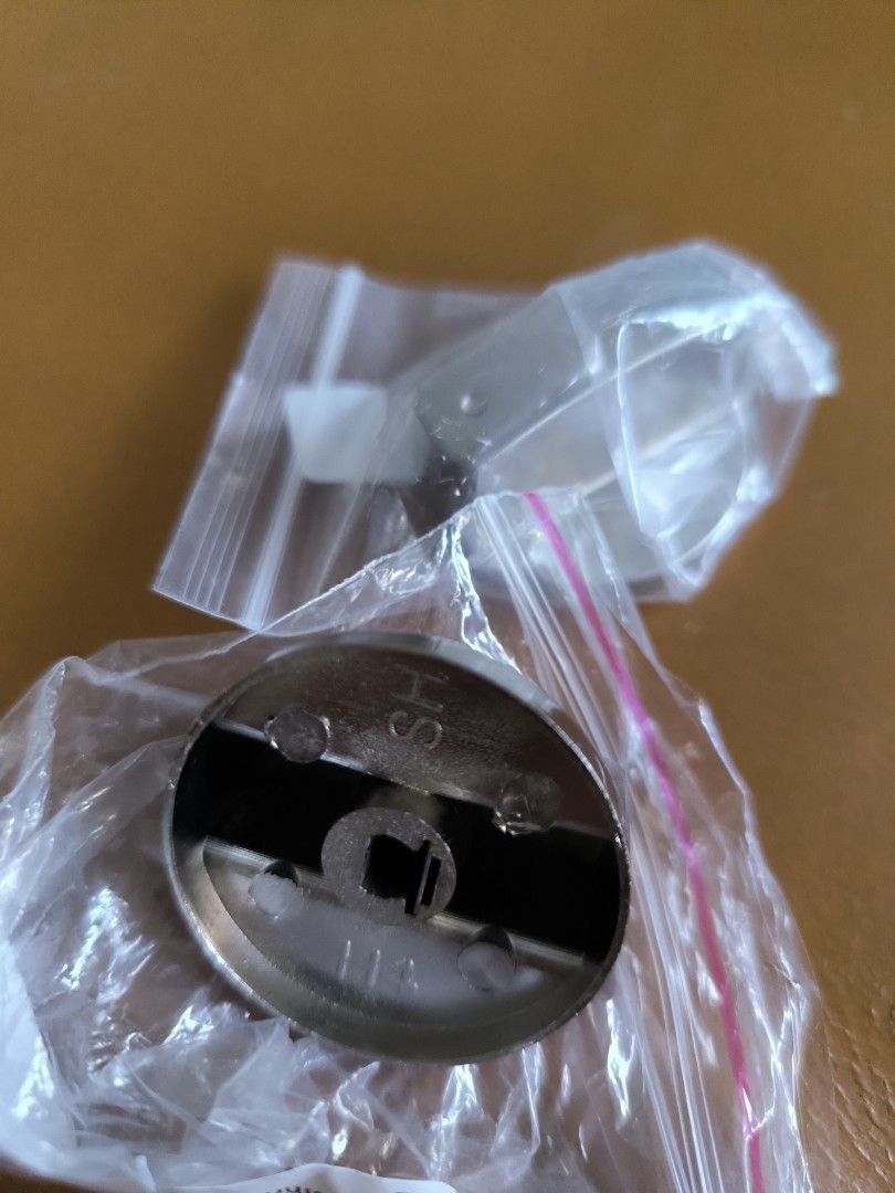 Hob Knobs (Category: BBQ, Grills & Hotpots) located in Singapore. Submitted by rayt88 (Listing ID 1453260109, Image 1). Description: 6mm 0° Cooker Hob knob. .