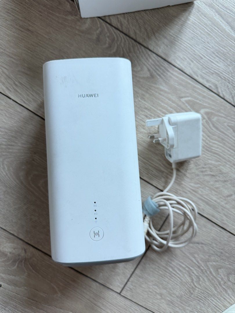 Huawei 5G WiFi router Openline unlocked (Model H112-370), Computers ...